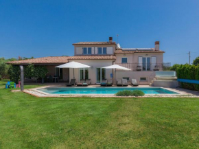 Holiday Home Villa Vela by Interhome